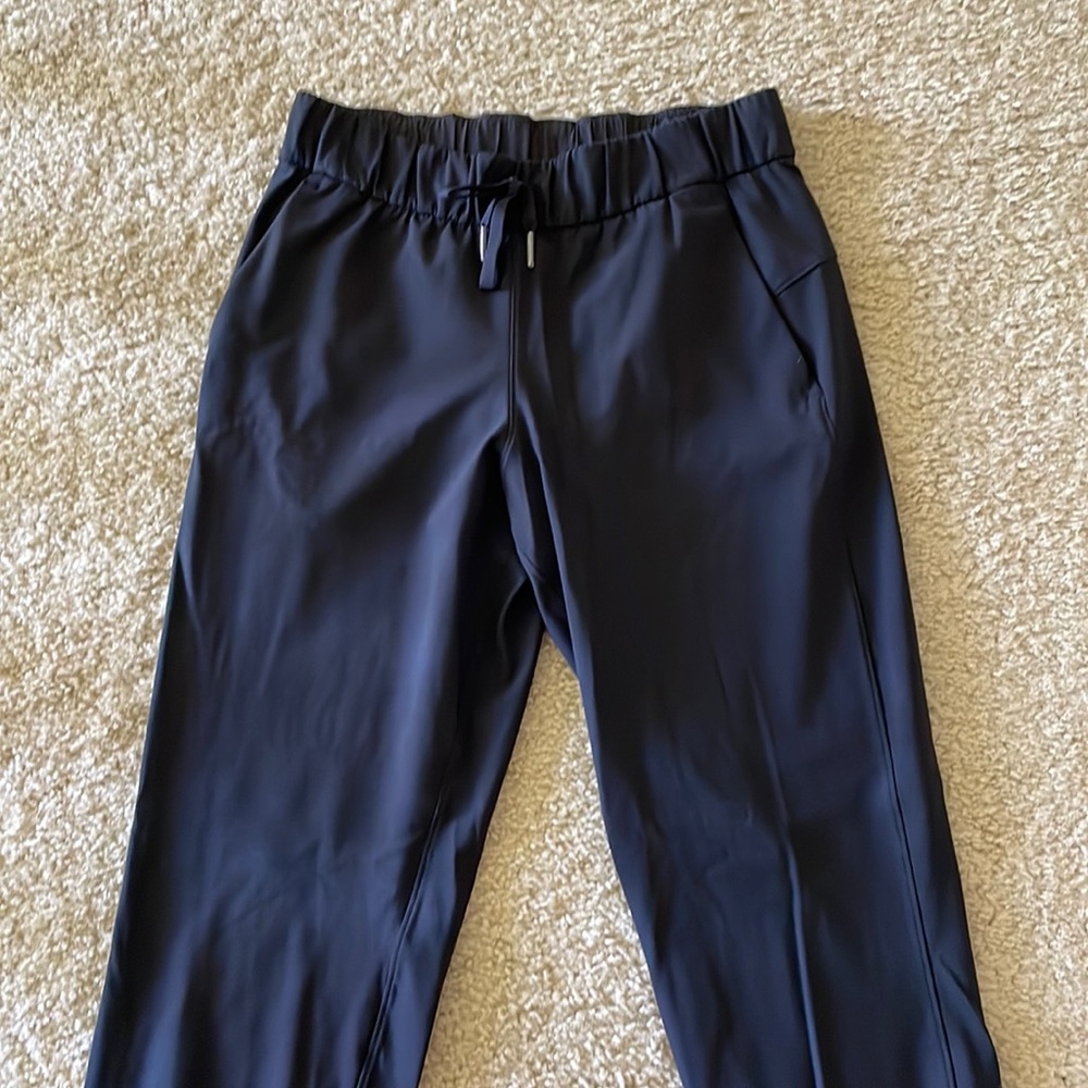 NWOT Black lululemon Joggers